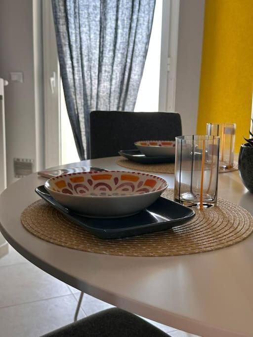 Faro Sul Mare Luxury Apartment - Zona Fiera Bari Exteriör bild