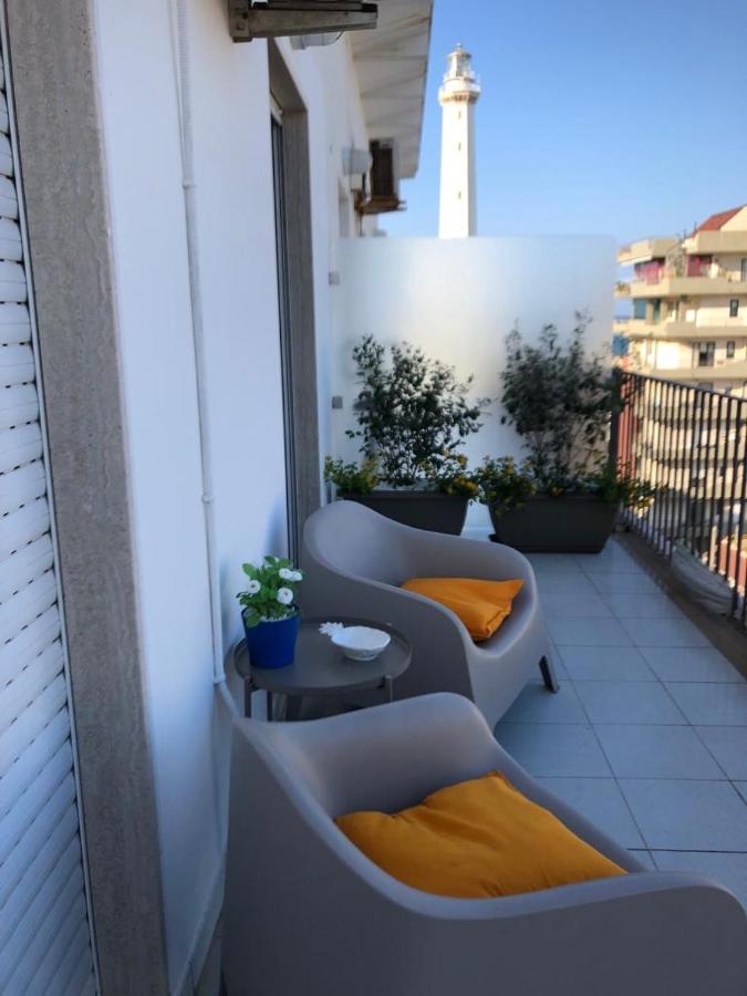 Faro Sul Mare Luxury Apartment - Zona Fiera Bari Exteriör bild