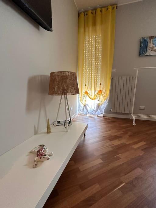 Faro Sul Mare Luxury Apartment - Zona Fiera Bari Exteriör bild